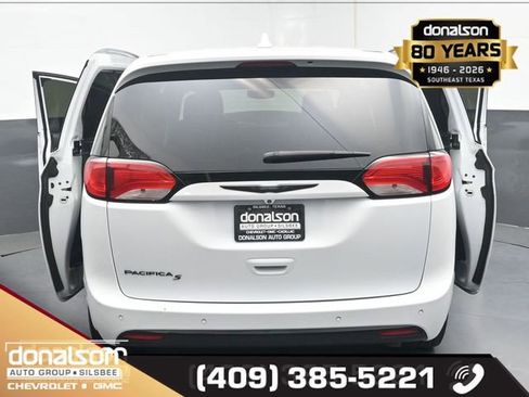 Used 2019 Chrysler Pacifica Touring Plus w/ S Appearance Package image 26