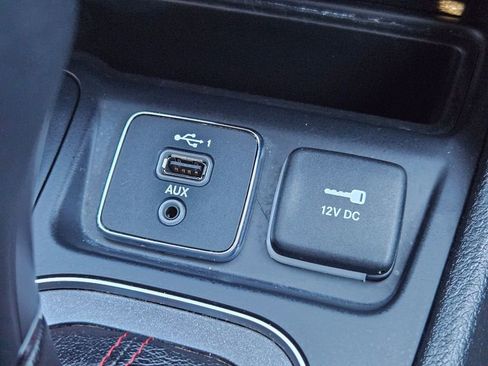 Used 2021 Jeep Cherokee Trailhawk w/ Sun, Sound & Nav Group image 26