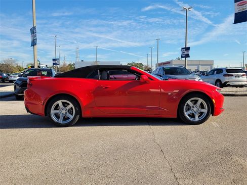 Used 2023 Chevrolet Camaro LT image 8