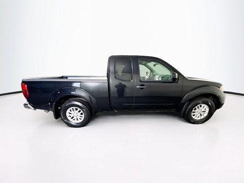 Used 2020 Nissan Frontier SV AWD/4WD image 4