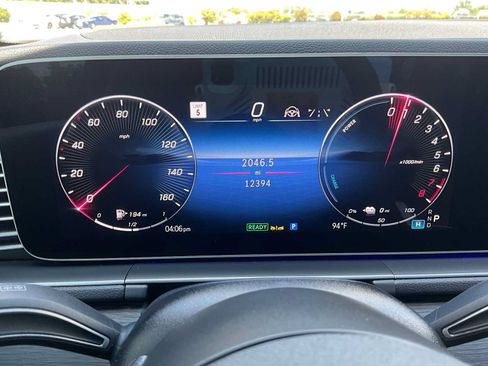 Certified 2025 Mercedes-Benz GLE 450e 4MATIC image 38