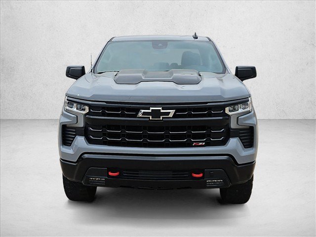 Used 2024 Chevrolet Silverado 1500 LT Trail Boss w/ LPO, Dark Essentials Package AWD/4WD image 2