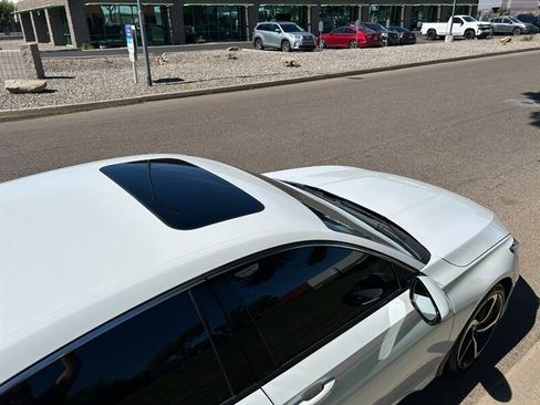 Used 2022 Honda Accord EX-L image 11