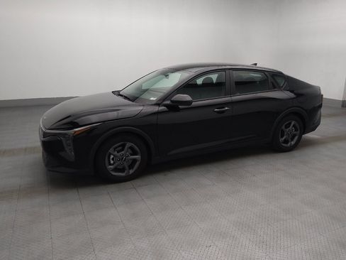 Used 2025 Kia K4 FWD image 2