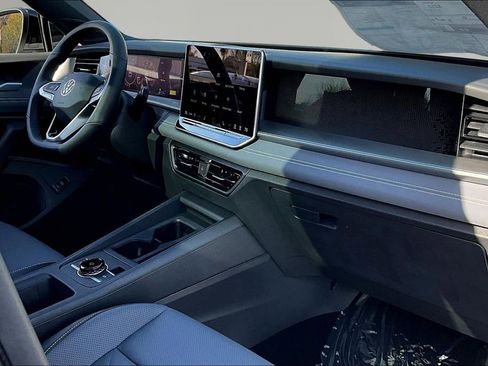 New 2026 Volkswagen Tiguan SE R-Line image 26