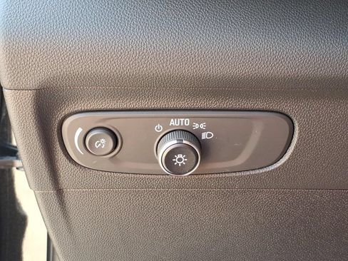 Certified 2023 Buick Envision Essence w/ Sport Touring Package AWD/4WD image 18