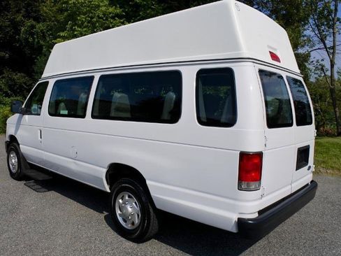 Used 2014 Ford E-250 and Econoline 250 Extended w/ Power Group image 3