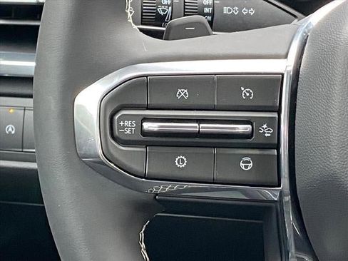 New 2026 GMC Acadia Denali image 9