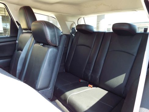 Used 2016 Dodge Journey R/T w/ Driver Convenience Group image 20