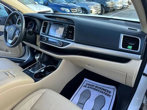 Used 2016 Toyota Highlander XLE image 48