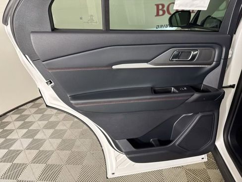 New 2026 Ford Explorer ST-Line w/ ST-Line Street Pack image 19
