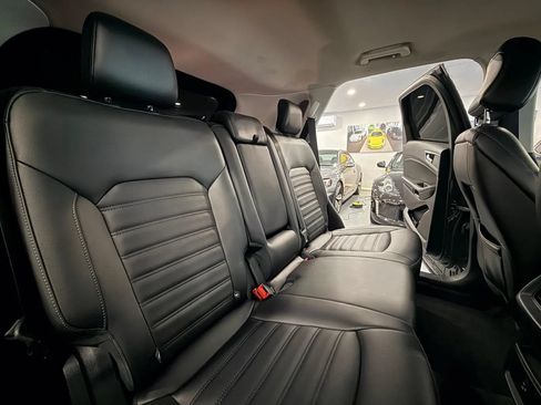 Used 2021 Ford Edge SEL FWD image 13