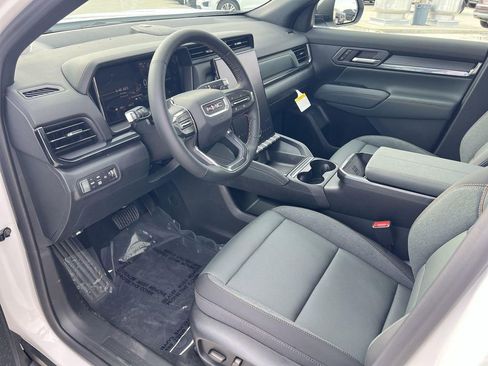 New 2026 GMC Terrain AT4 w/ Convenience Package III AWD/4WD image 9