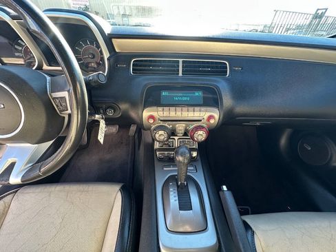 Used 2011 Chevrolet Camaro LT RWD image 15