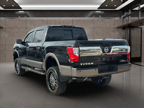 Used 2018 Nissan Titan Platinum Reserve w/ Platinum Utility Package image 5