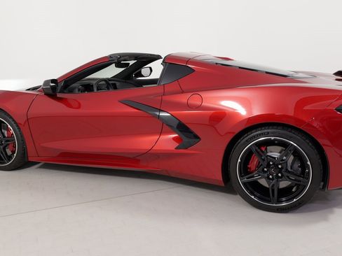 Used 2021 Chevrolet Corvette Stingray w/ Z51 Performance Package image 33