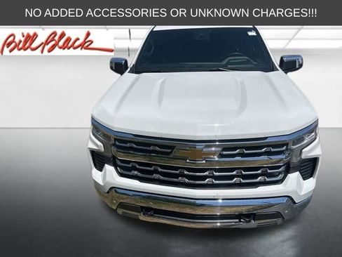 Used 2022 Chevrolet Silverado 1500 LTZ w/ LTZ Premium Package AWD/4WD image 3