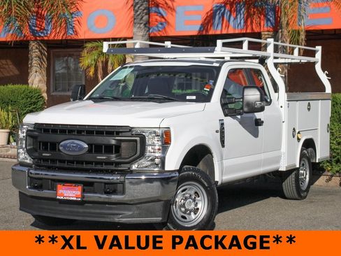 Used 2020 Ford F250 XL w/ Power Equipment Group image 4