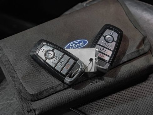 Used 2019 Ford F450 Platinum w/ Platinum Ultimate Package AWD/4WD image 66