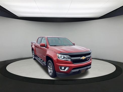 Used 2015 Chevrolet Colorado Z71 image 2