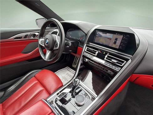 Used 2022 BMW 840i xDrive Coupe w/ Driving Assistance Package image 15