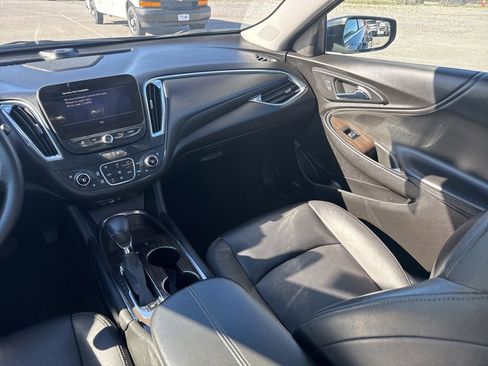 Used 2024 Chevrolet Malibu LT image 13