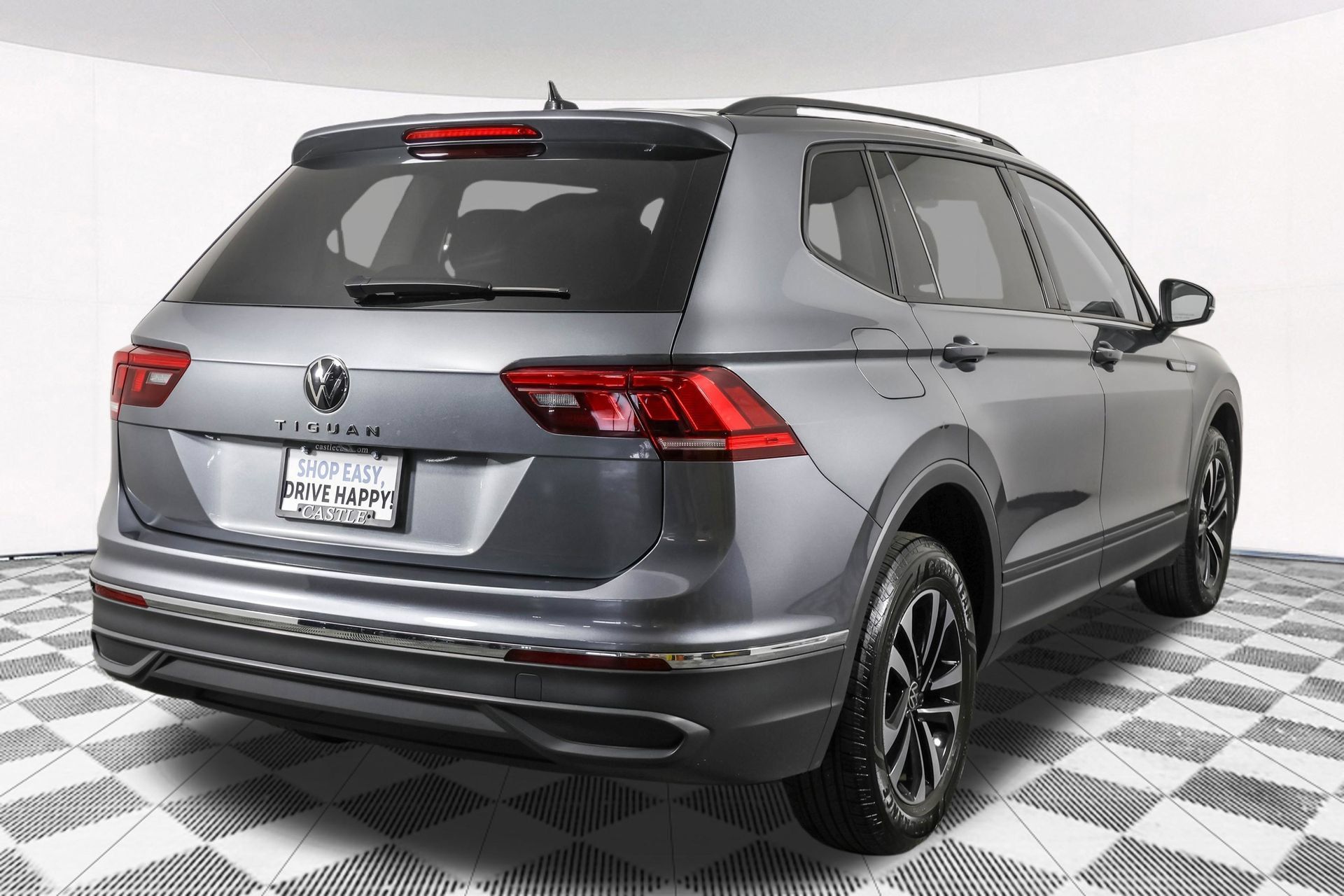 Used 2023 Volkswagen Tiguan S FWD image 16