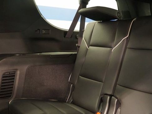 Certified 2022 Cadillac Escalade ESV Premium Luxury image 26