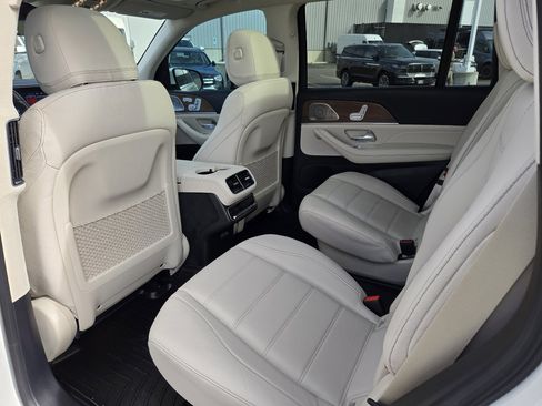 Used 2022 Mercedes-Benz GLS 450 GLS 450 image 36