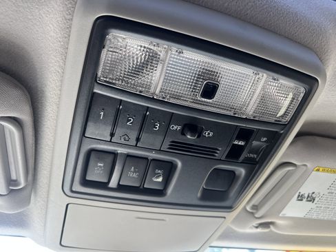 Used 2013 Toyota 4Runner SR5 w/ Convenience Pkg image 26