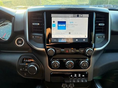 New 2026 RAM 1500 Express AWD/4WD image 18