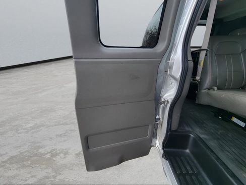 Used 2015 Chevrolet Express 2500 LS image 26