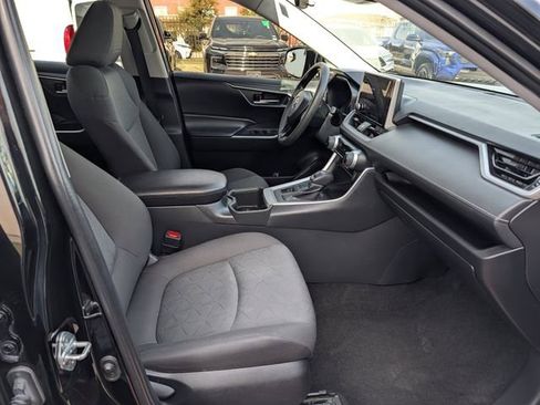 Used 2023 Toyota RAV4 XLE w/ Convenience Package image 31