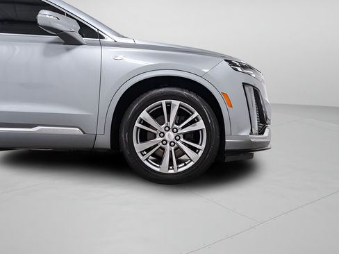 Used 2023 Cadillac XT6 Premium Luxury FWD image 7