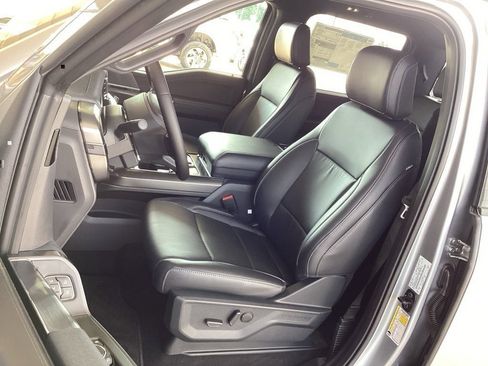 New 2025 Ford F150 Lariat w/ Equipment Group 501A Mid image 26