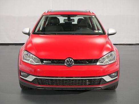 Used 2017 Volkswagen Golf Alltrack SE AWD/4WD image 6