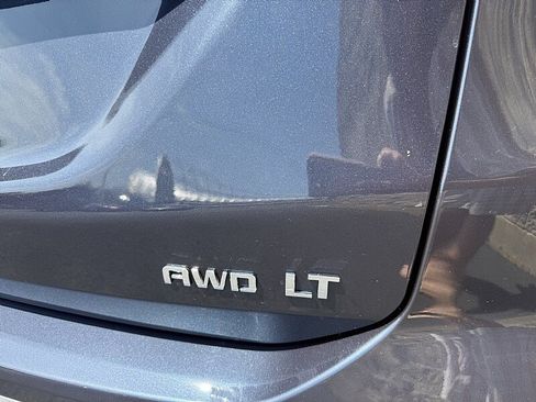 Used 2018 Chevrolet Equinox LT w/ Sun & Infotainment Package AWD/4WD image 32