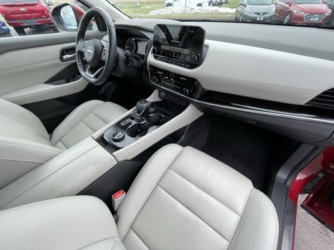 Used 2023 Nissan Rogue SL w/ SL Premium Package image 41