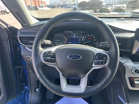 Used 2022 Ford Explorer XLT w/ Equipment Group 202A image 13