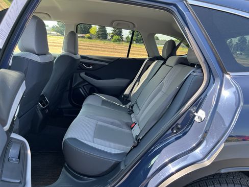 Certified 2025 Subaru Outback Premium AWD/4WD image 25