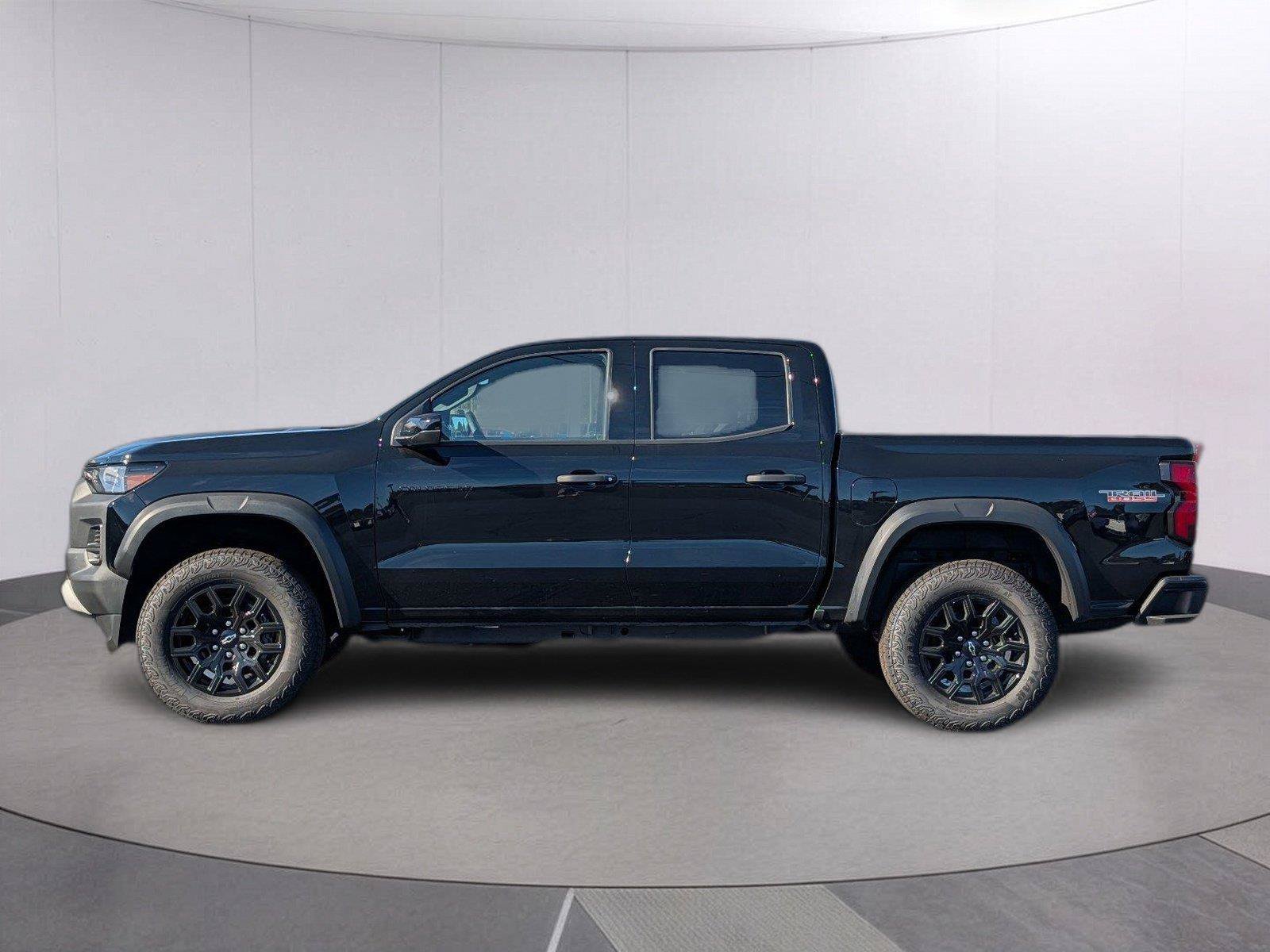 New 2026 Chevrolet Colorado Trail Boss AWD/4WD image 2