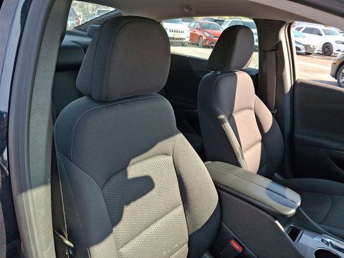 Used 2023 Chevrolet Malibu LT image 13