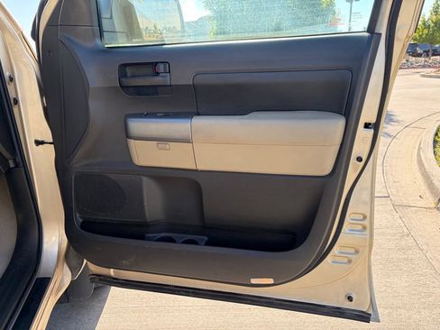 Used 2010 Toyota Tundra 4x4 Double Cab image 24