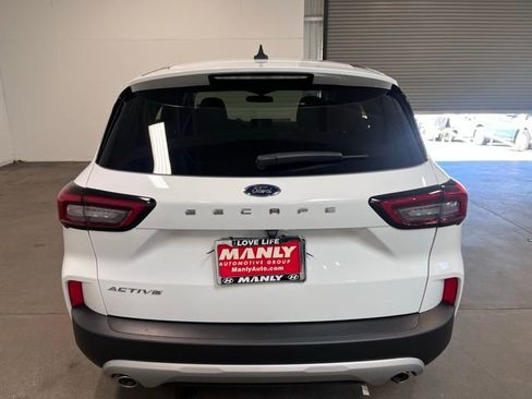 Used 2025 Ford Escape Active image 4