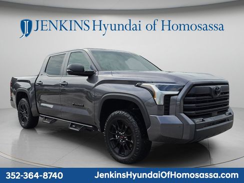 Used 2025 Toyota Tundra SR5 w/ SR5 Premium Package RWD image 12