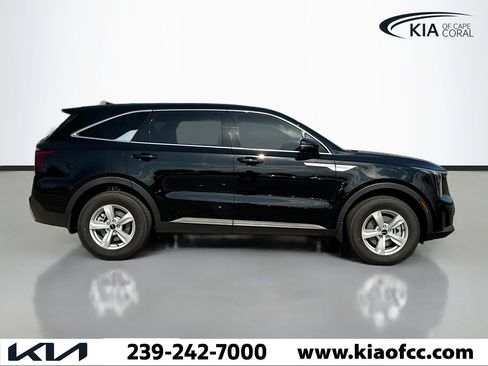 New 2026 Kia Sorento LX image 6