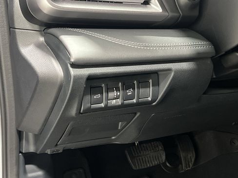 Used 2023 Subaru Outback Touring XT w/ Popular Package #2 image 16