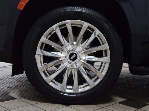 Used 2021 Cadillac Escalade Premium Luxury w/ Driver Assist Tech Package image 29