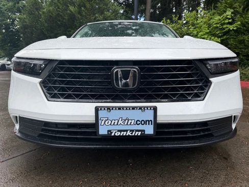 Used 2023 Honda Accord EX image 9