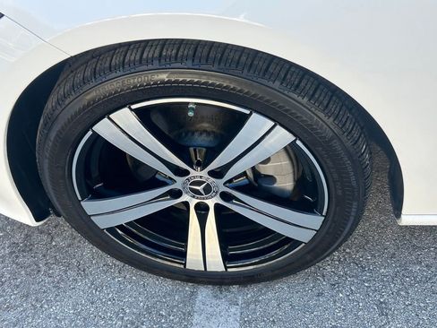 Used 2022 Mercedes-Benz C 300 Sedan image 15